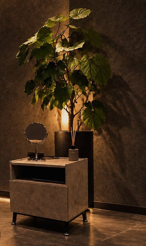 観葉植物とサイドテーブル